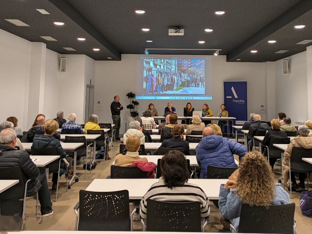 Hitzaldia: zaintza esperientzia inspiratzaileak