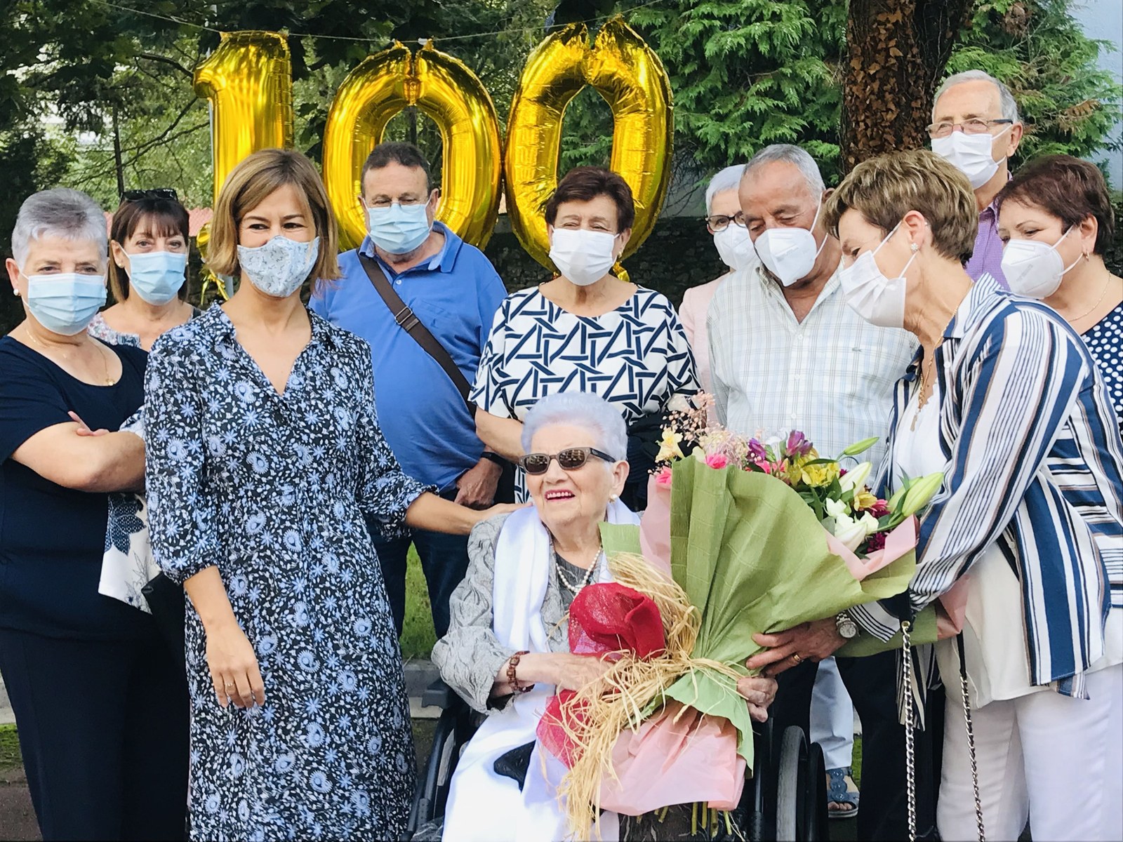 100 urte bete dituen egunean, Antonia Nogales Izquierdo zoriondu du Nagore Alkorta alkateak