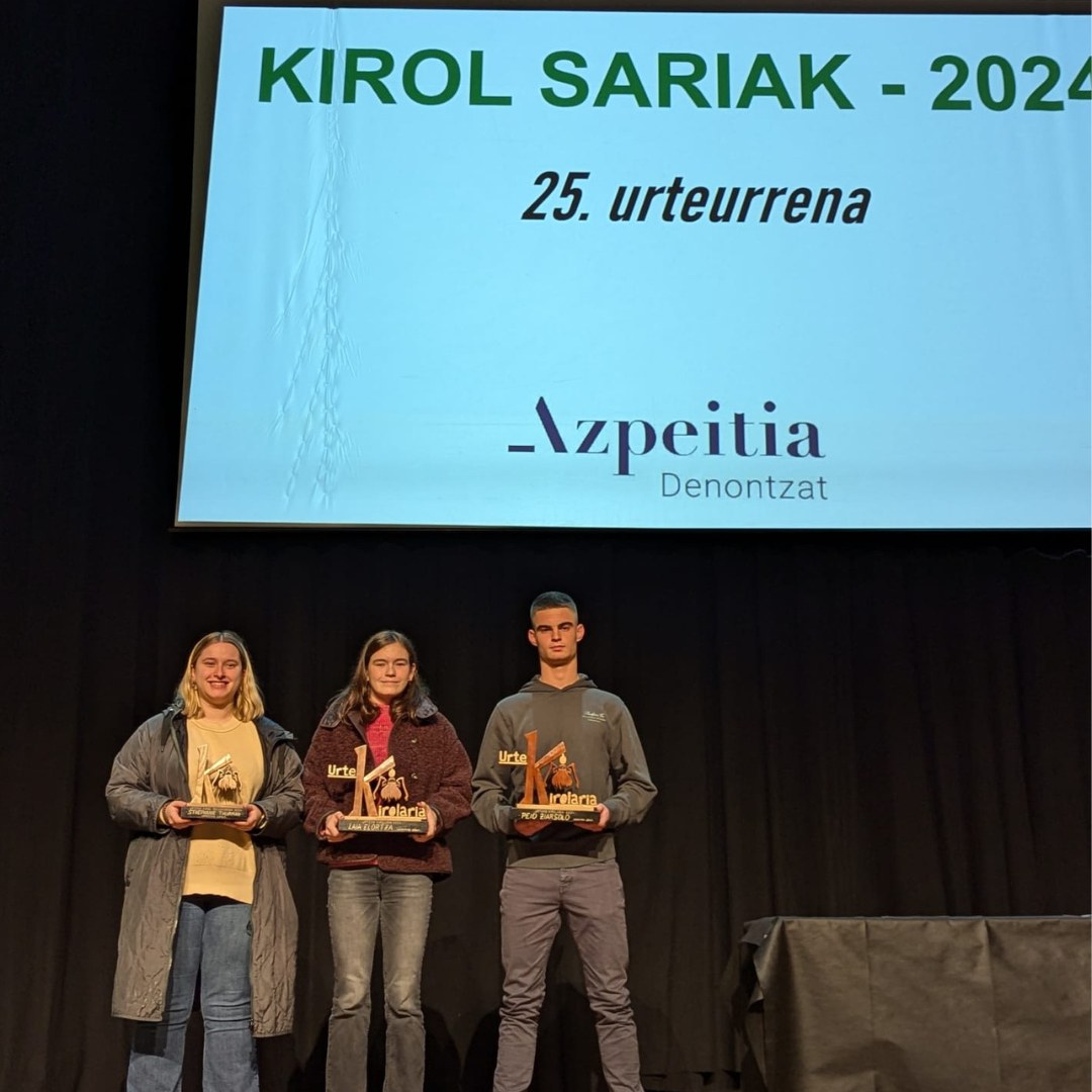 25 urte, kirolariei eta boluntarioei aitortza egiten 25 urte, kirolariei eta boluntarioei aitortza egiten