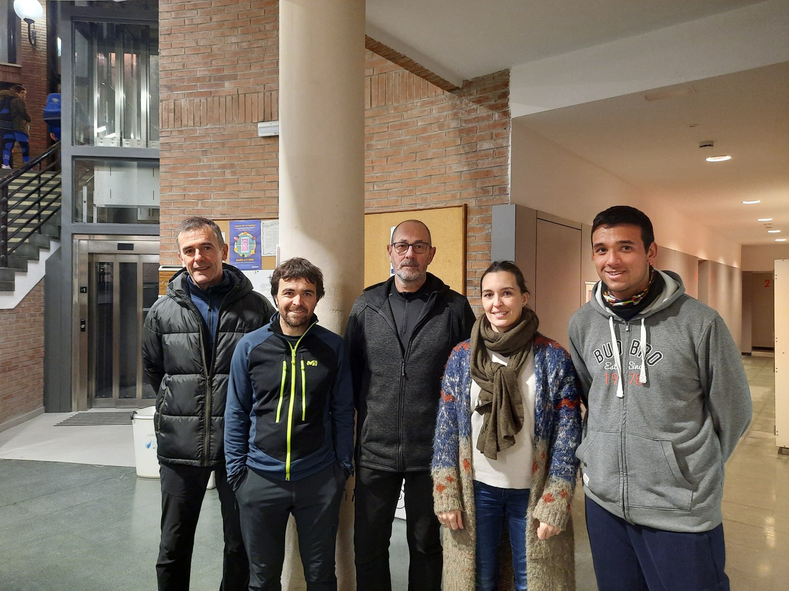 Aldagelak berrrituta eta igogailua martxan dira kiroldegian