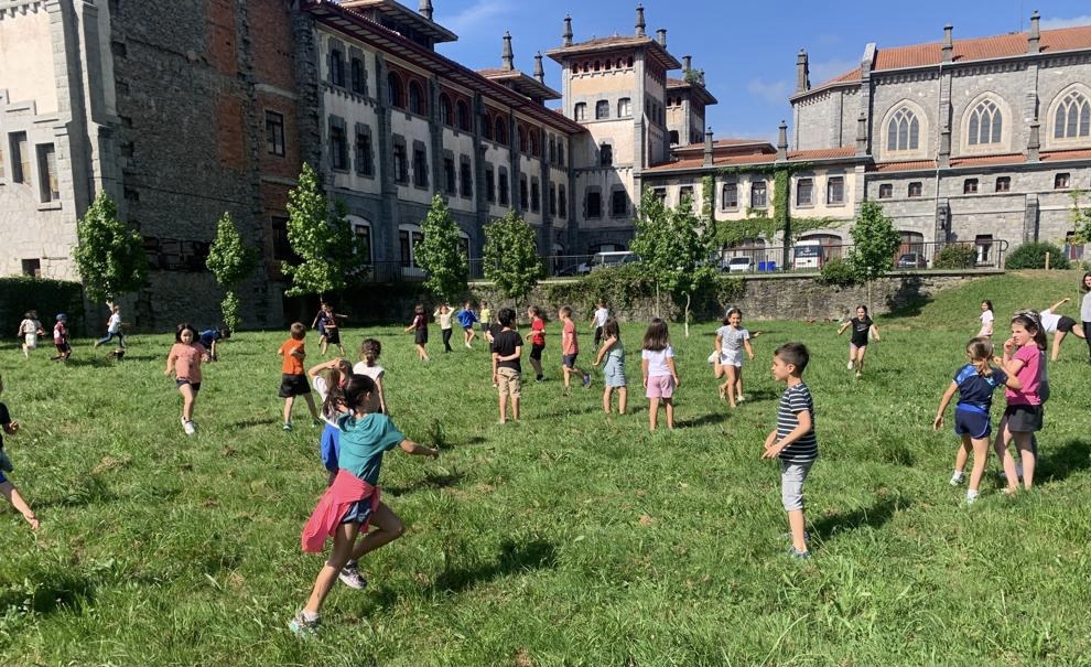 Aste Santuan aisiaz gozatzeko haur eta gaztetxoen ekintzetarako izen emateko epea zabaldu da Aste Santuan aisiaz gozatzeko haur eta gaztetxoen ekintzetarako izen emateko epea zabaldu da
