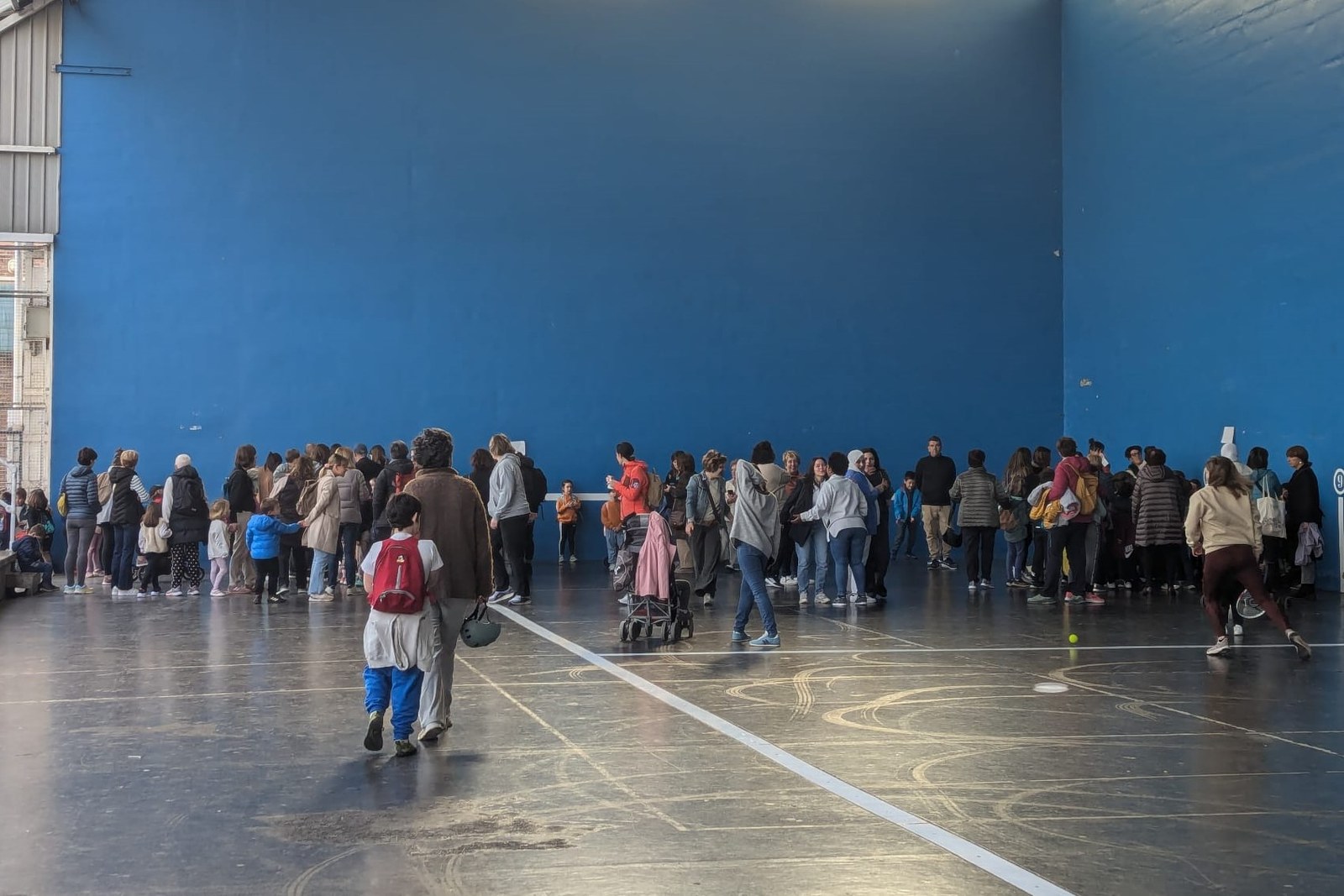 Aste Santuko oporrez gozatzeko, goiz ekintzak eta ibilaldia