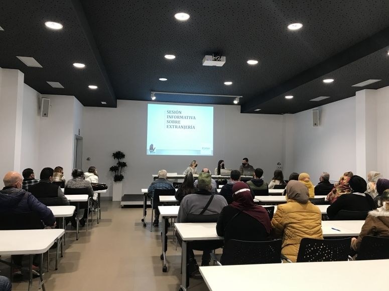 Atzerritartasun lege berriaren inguruko informazio saioa antolatu du udalak