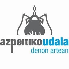 Azpeitia-Zumarraga lineako autobusean egindako pintaketen aurrean, Azpeitiko Udal Gobernuaren oharra