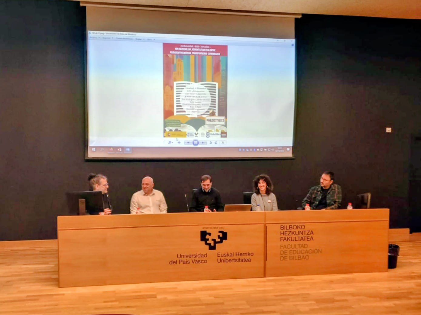 Azpeitiko esperientzia, EHUk antolatutako ‘Hiri hezitzaileak, komunitateak eraldatuz’ jardunaldietan