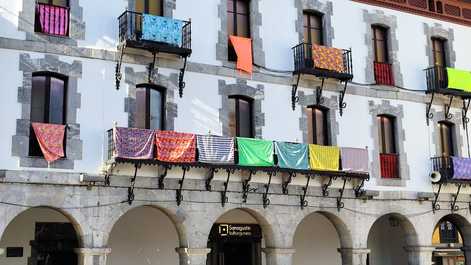 Dena prest karnabaletarako