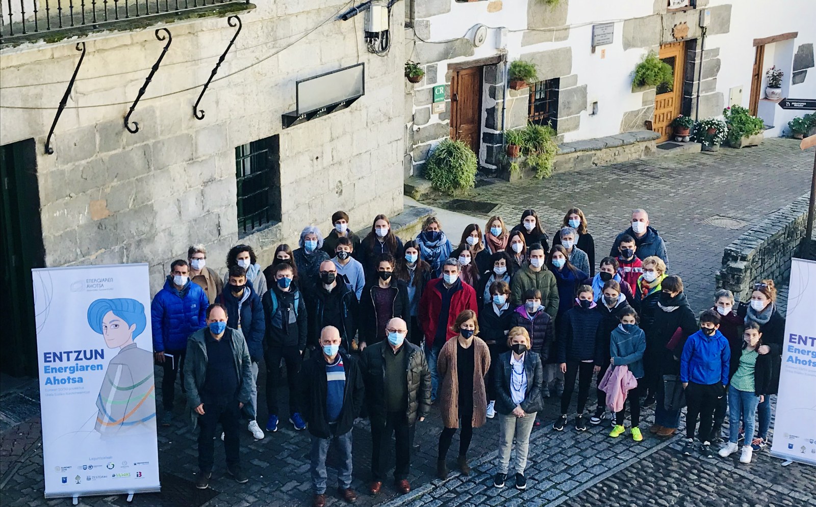 Trantsizio energetikoarako pausoak ikastetxe eta instituzio publikoak elkarrekin lantzen