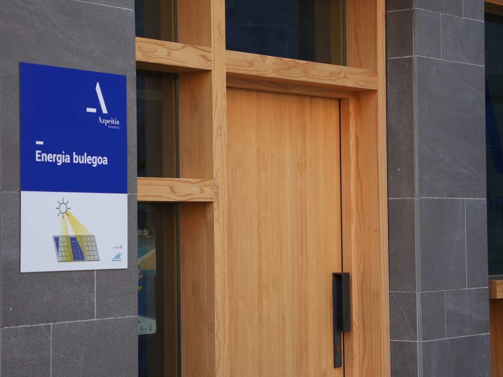 Energia Bulegoa, urtebete herritarrei kontsumo elektrikoa ulertzen eta aurrezten laguntzen