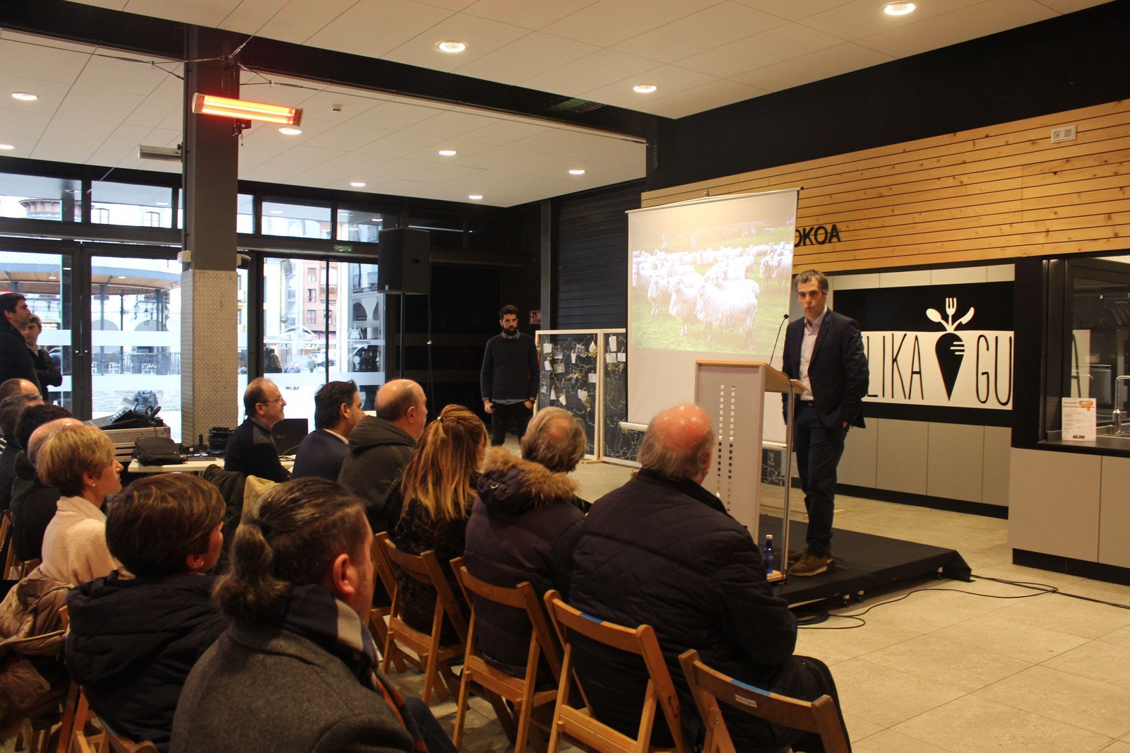 Euskal ekoizleen berri ematen duen atari berria aurkeztu da, Azoka Plazan