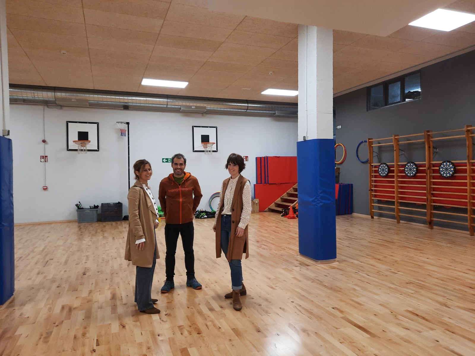 Gimnasioa berritu du udalak Karmelo Etxegarai Ikastolan