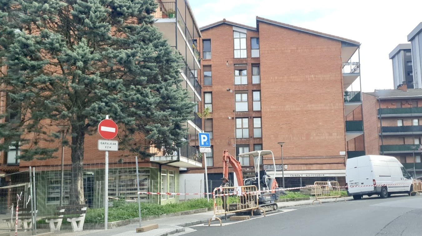 Hasi dira Urbitarte 5 eta 8 etxeatarien inguruko irisgarritasuna hobetzeko obrak