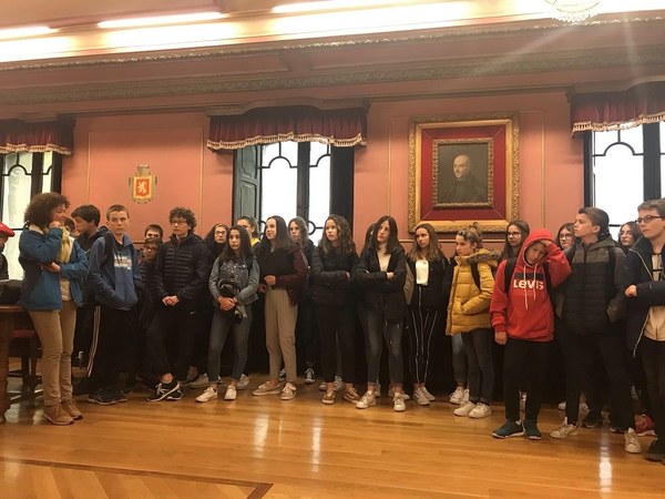 Hazparneko_ikasleak1.jpg Hazparneko ikasleak1