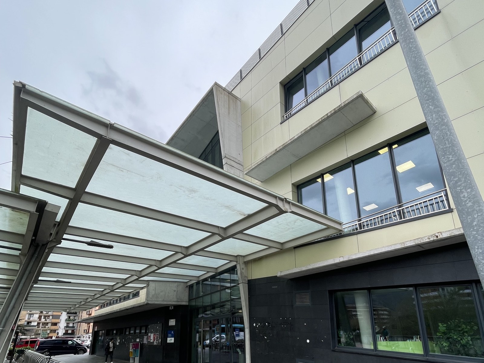 Igerileku aurreko estalkia handitzeko lanei  astelehenean ekingo die udalak