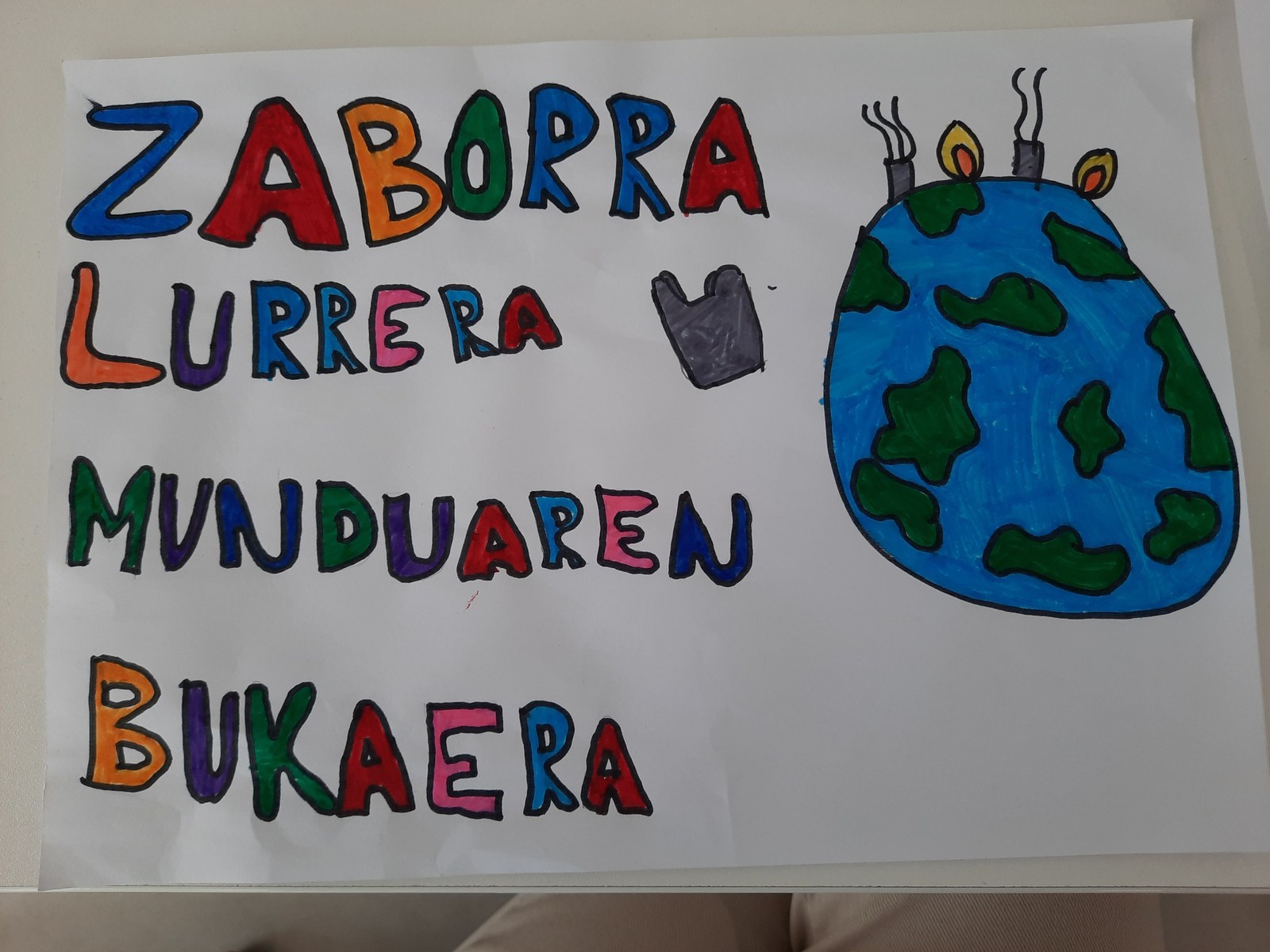 Itsasoa hemen ere hasten delako Itsasoa hemen ere hasten delako