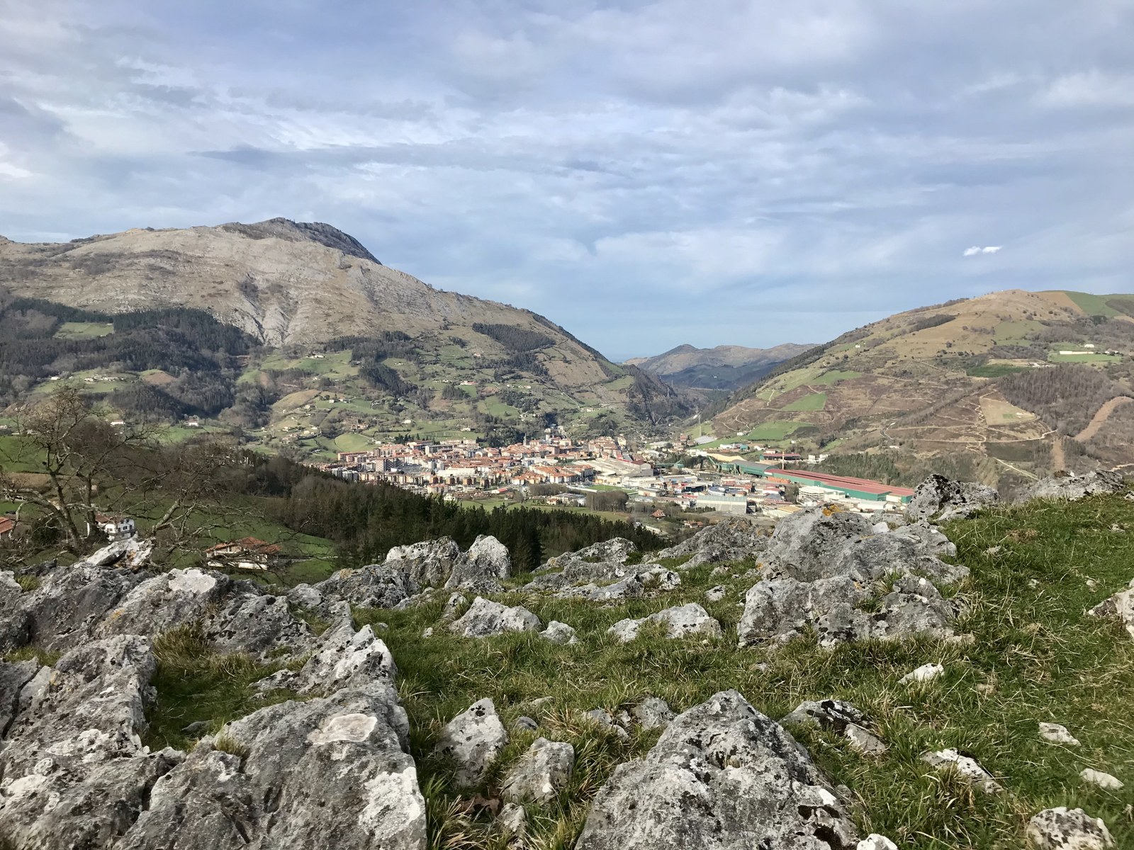 Landa-lurren mugak digitalizatzeari ekingo dio Azpeitiko Udalak