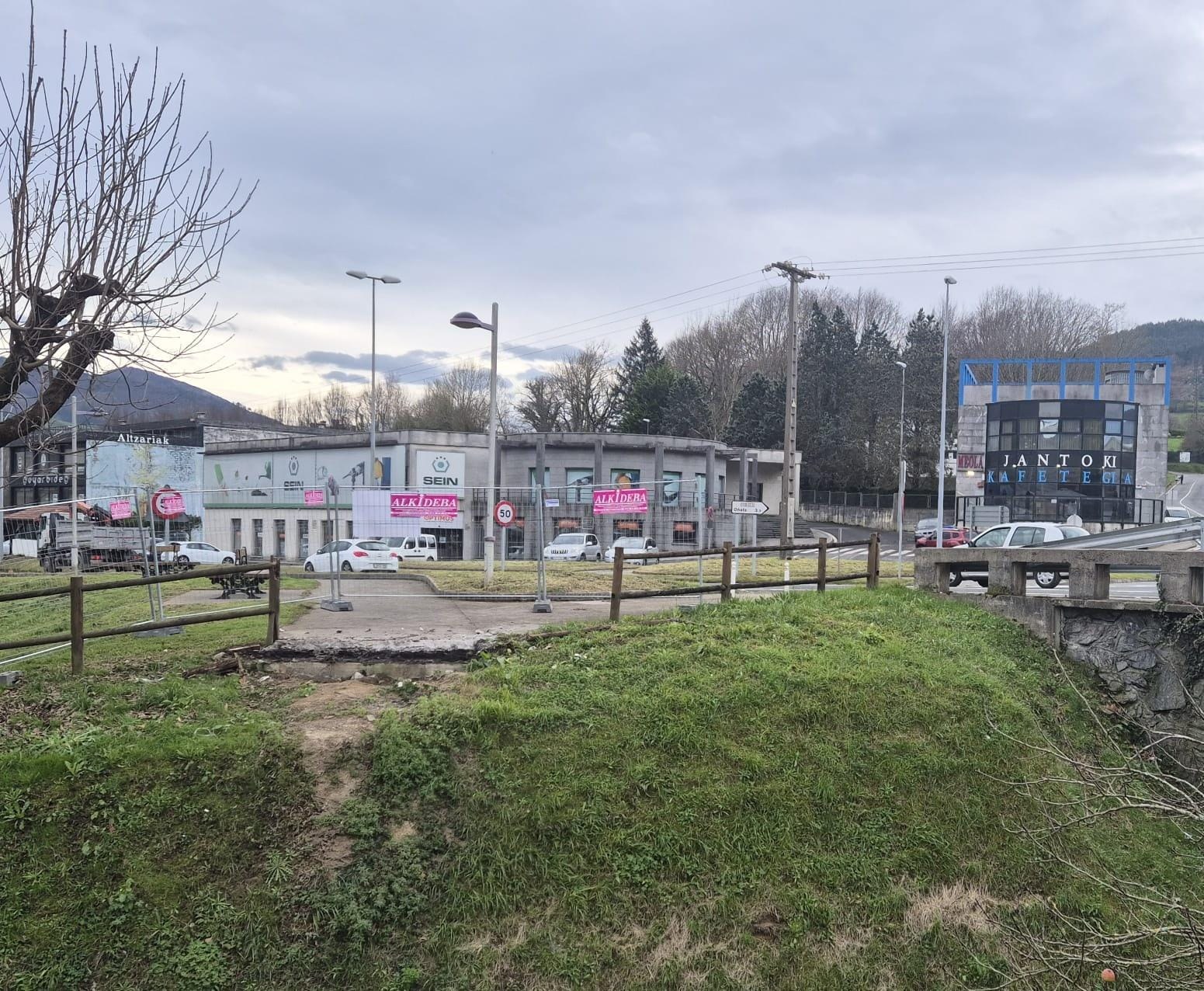 Oinezkoentzako zubi berria, Garmendin