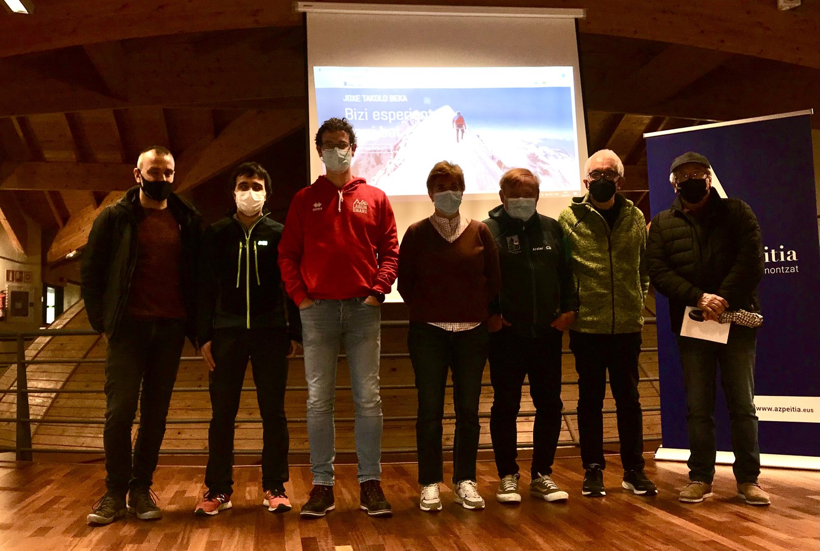 Ostiralera arte aurkez daitezke Joxe Takolo bekarako proiektuak