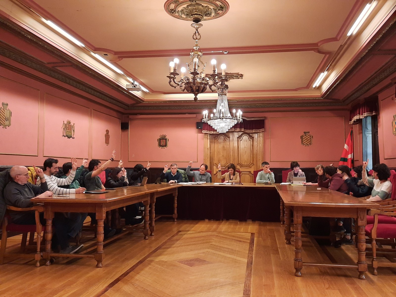 Perdillegin adinekoen zentroa egitea gauzatu ahal izateko HAPOaren aldaketa puntualaren hasierako onarpena eman dio udalak Perdillegin adinekoen zentroa egitea gauzatu ahal izateko HAPOaren aldaketa puntualaren hasierako onarpena eman dio udalak