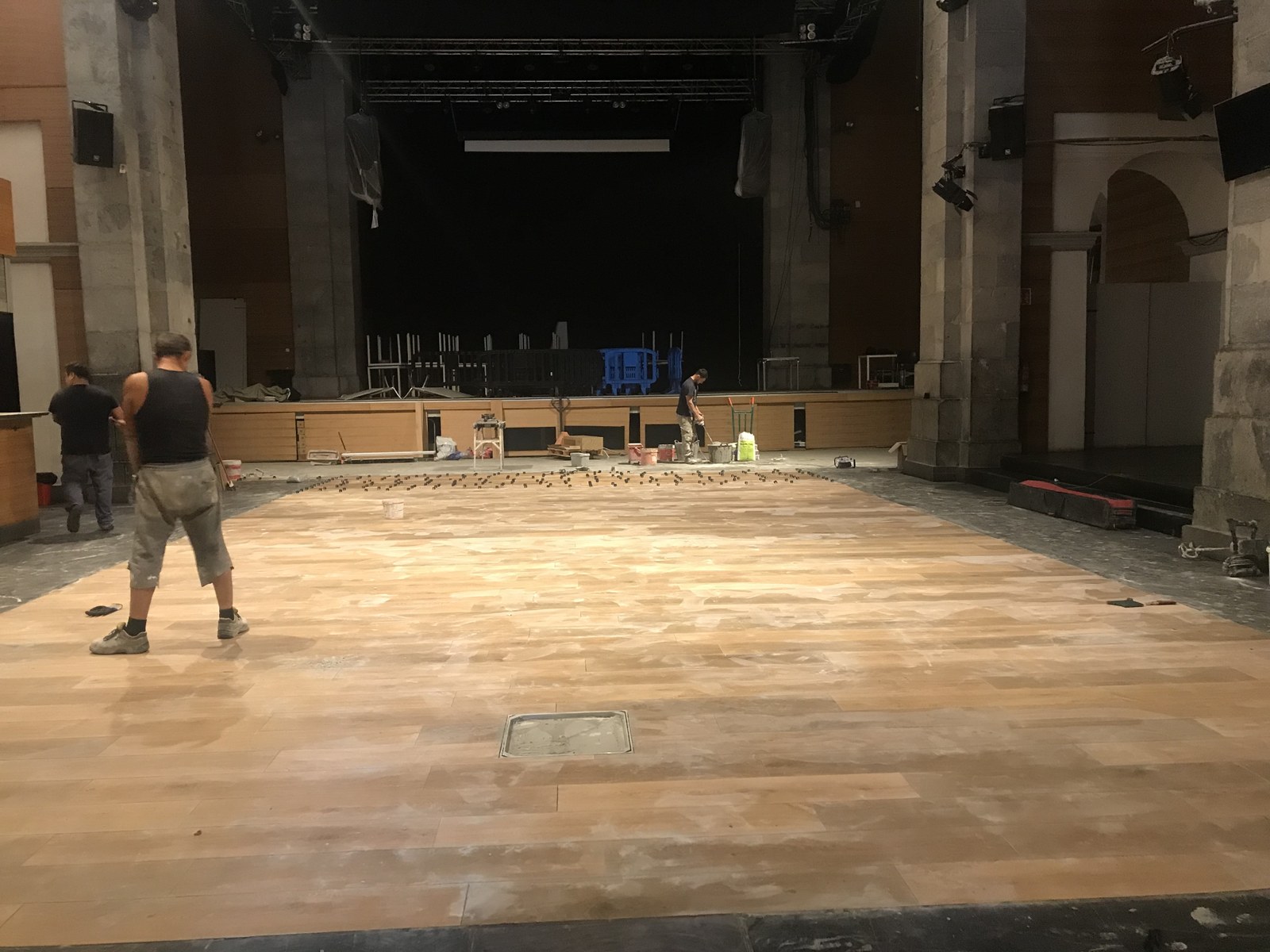 Sanagustin kulturguneko lurra berritzen ari da udala