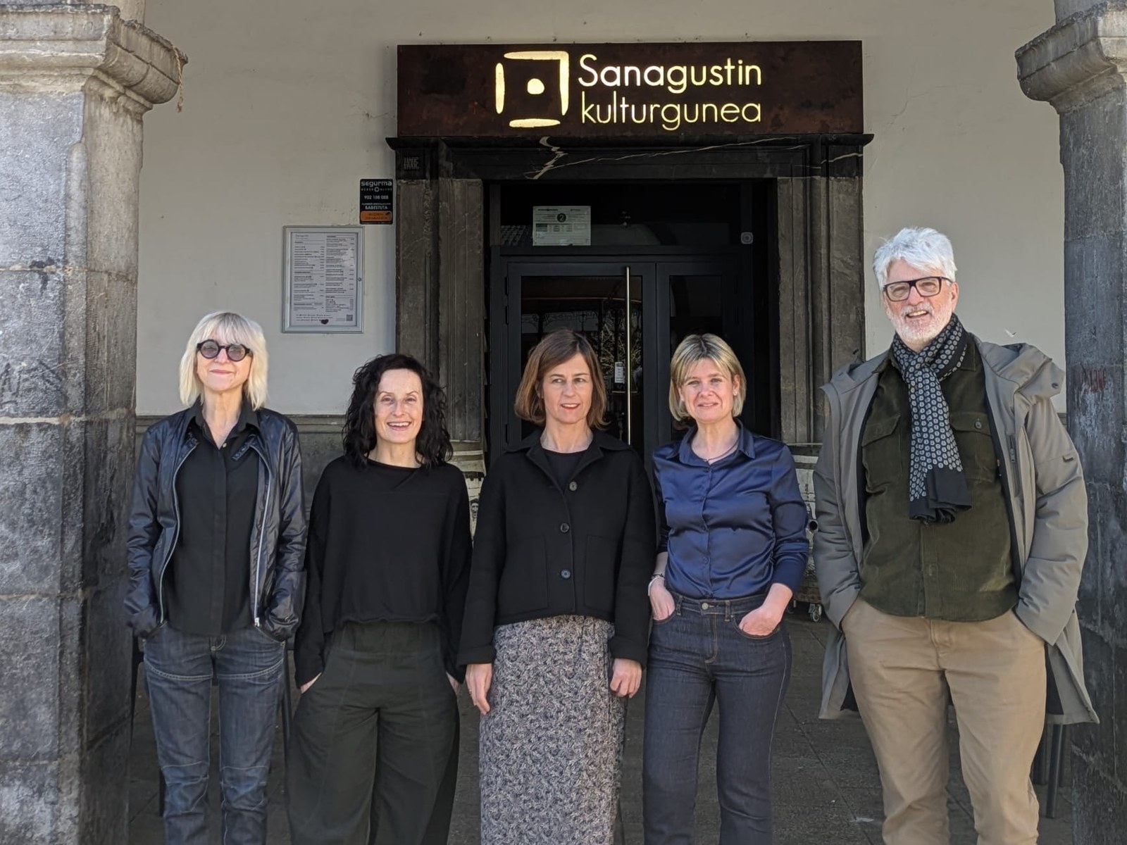 Tarragonako aldundiko ordezkaritza batek Azpeitiko kultur espazioak bisitatu ditu