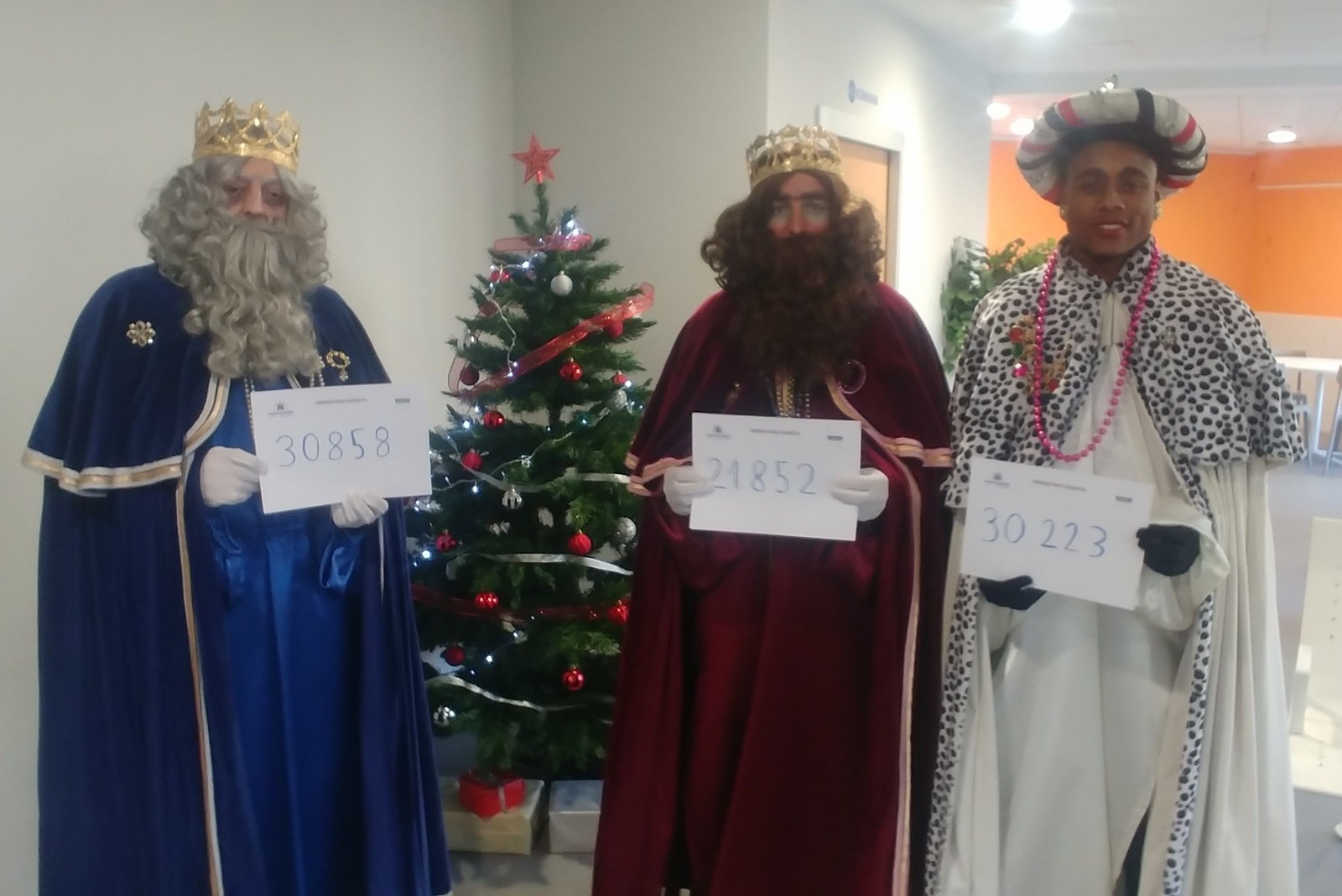 Zozkatu dira Erregeetako hiru erosketa bonoak